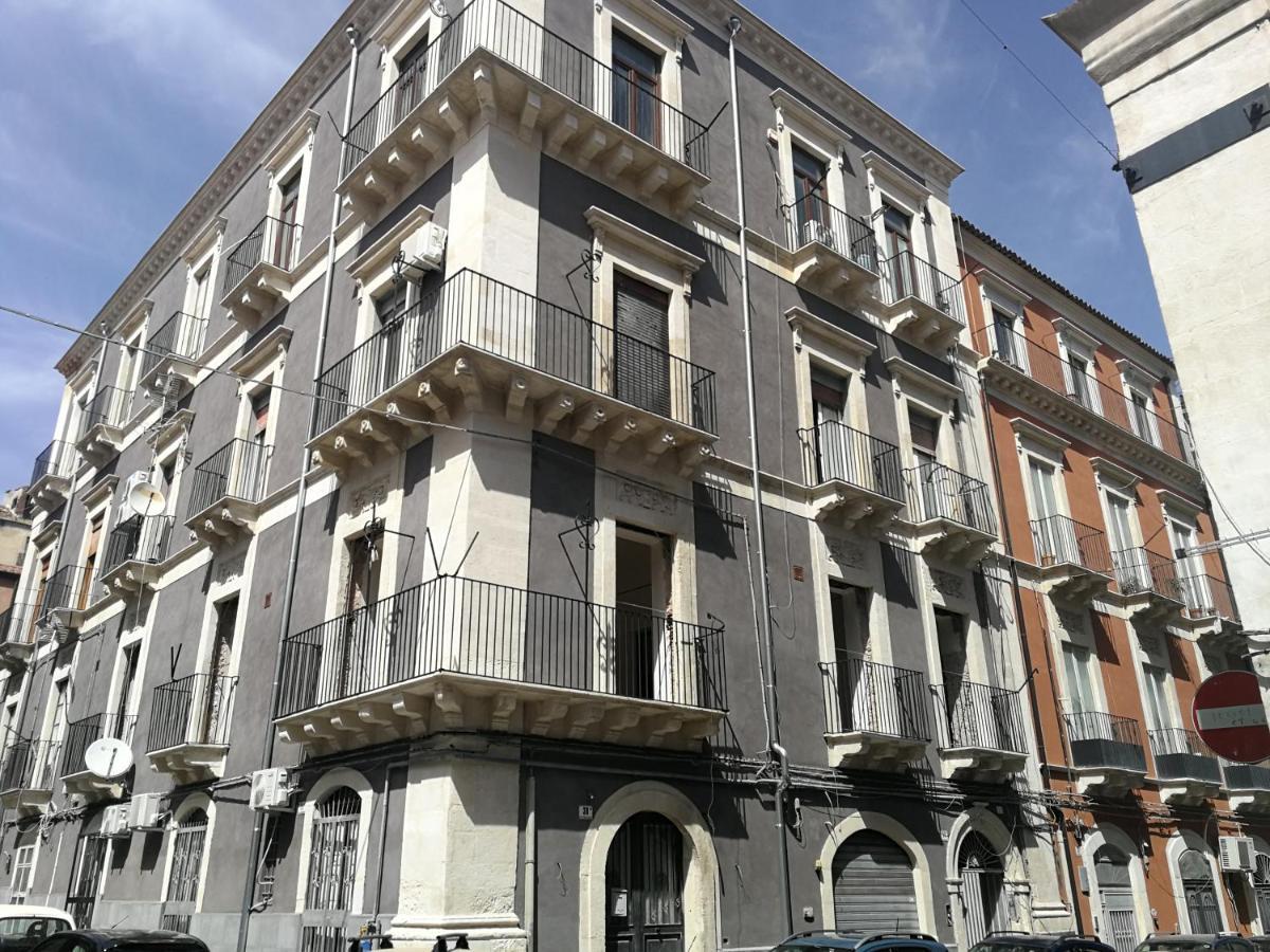 Il Sole Azzurro Ct Apartment คาตาเนีย ภายนอก รูปภาพ