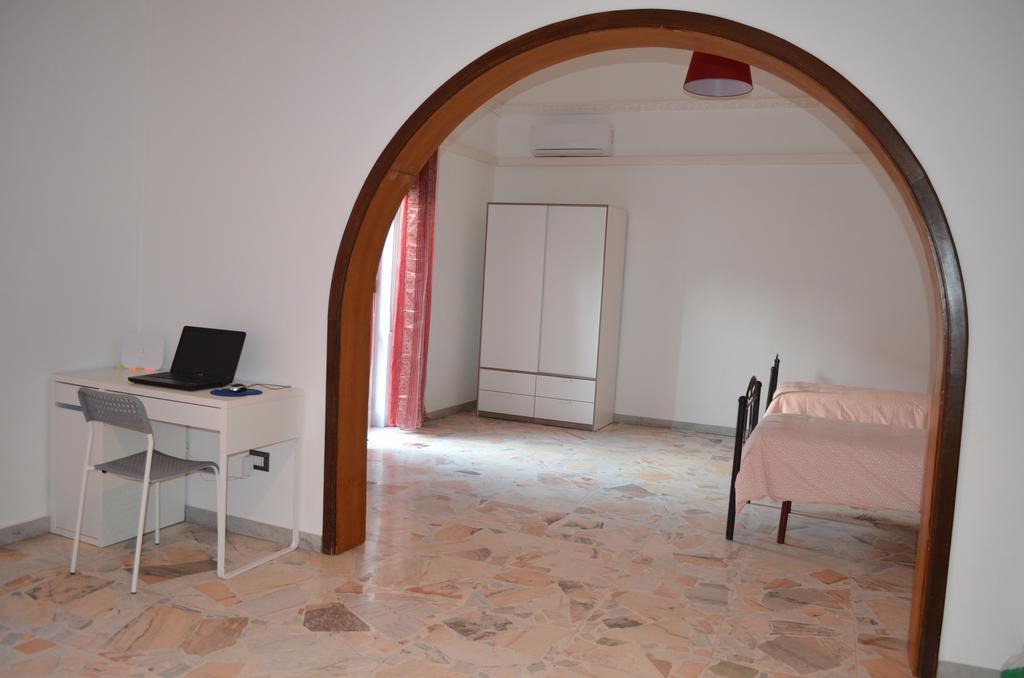Il Sole Azzurro Ct Apartment คาตาเนีย ภายนอก รูปภาพ