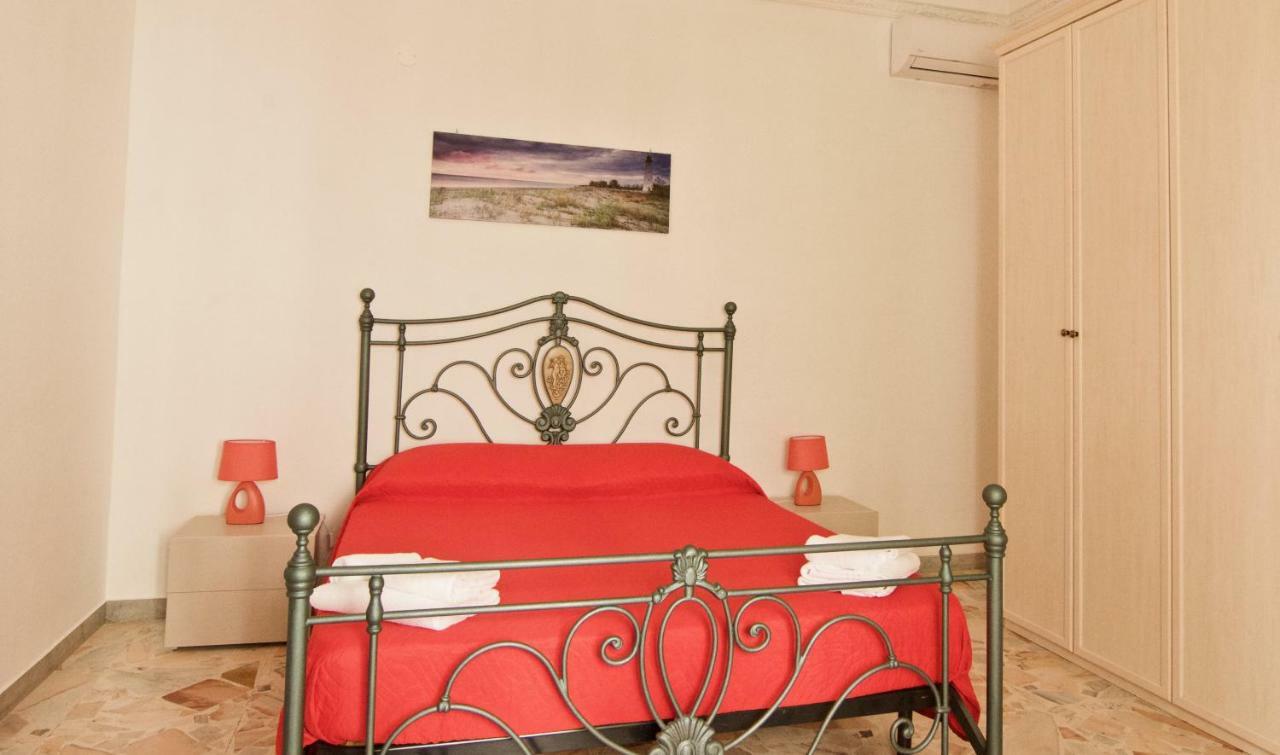 Il Sole Azzurro Ct Apartment คาตาเนีย ภายนอก รูปภาพ