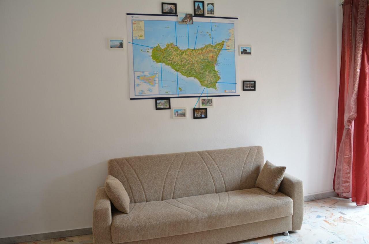 Il Sole Azzurro Ct Apartment คาตาเนีย ภายนอก รูปภาพ